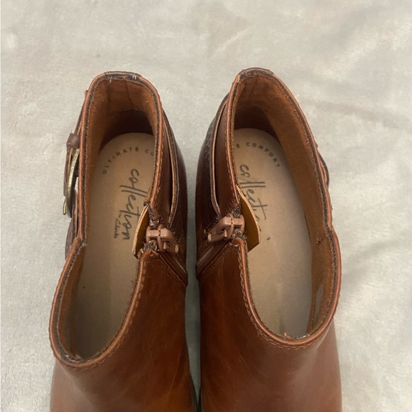 Clarks Addiy Kara Brown Leather Almond Toe Buckle Ankle Boots - Picture 5 of 8